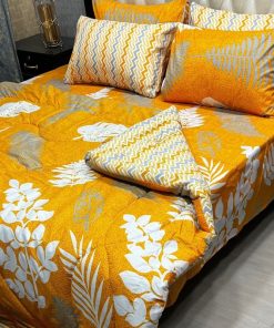 Soft and Warm 6 Pcs Bedding Set with Vicky Razai