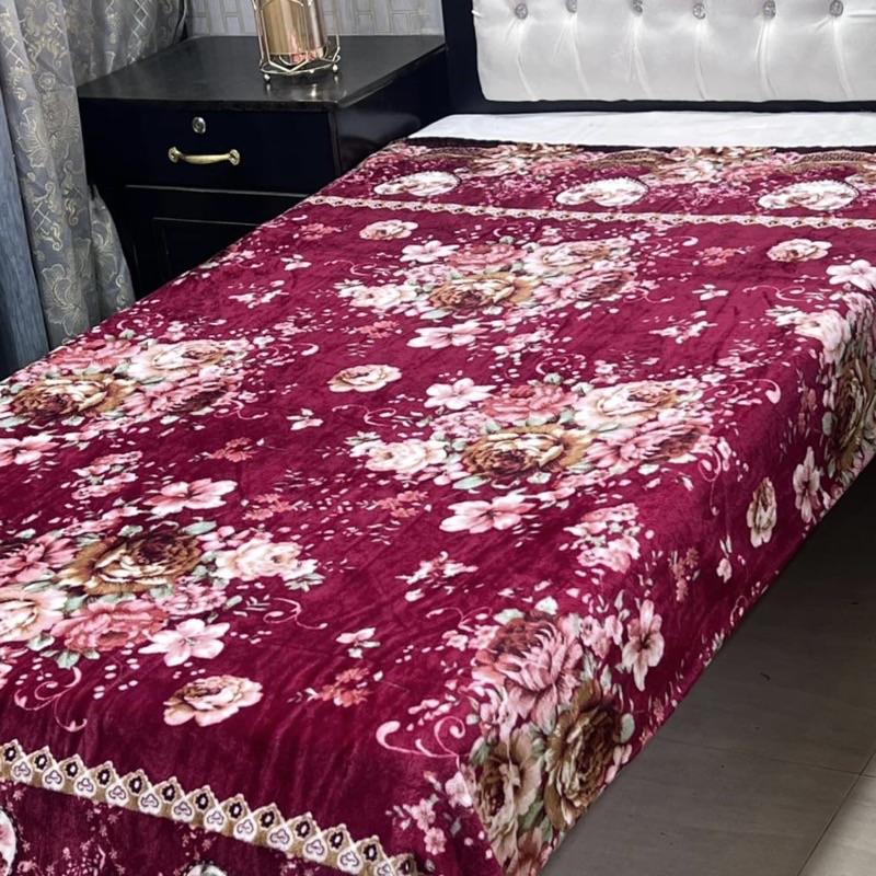 Printed soft fleece single bed AC blanket suitable for all weather use