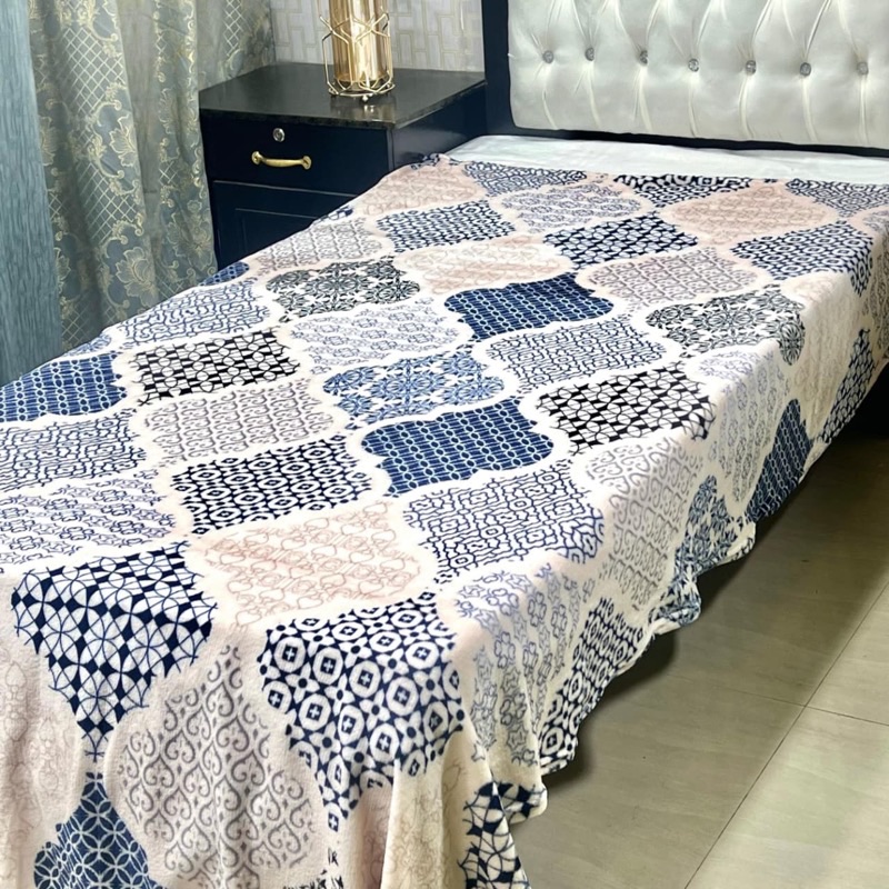 Comfortable soft fleece single bed AC blanket for all seasons