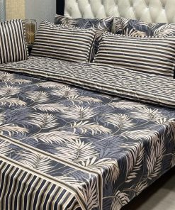 7pc king size bedding set with printed comforter and pillows