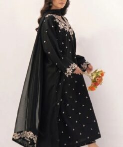 Luxury Pure Lawn Fashion Suit for Summer with Designer Embroidery