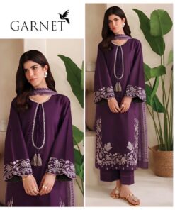 Catalog presentation of Pezwaan SK-712 winter dhanak unstitched 3 piece winter suit at Jalwa Store