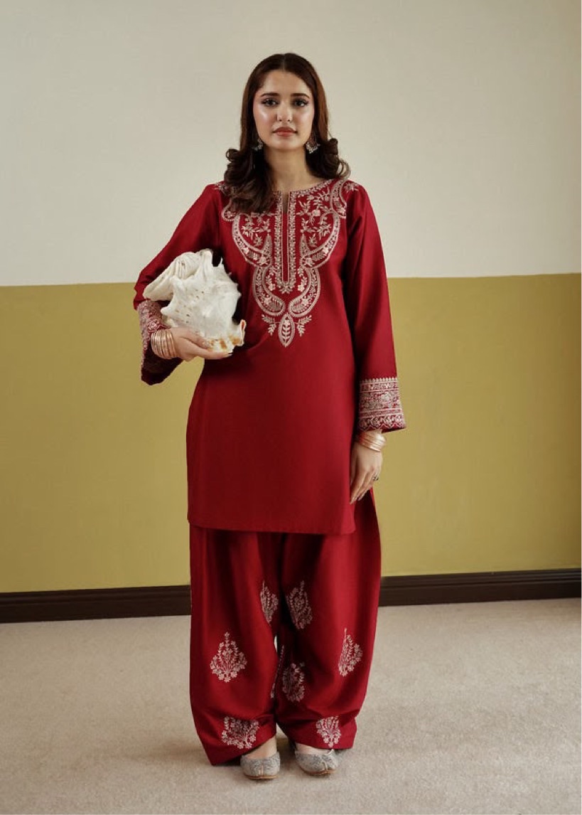 High-Quality Grey Unstitched Sapphire Winter Dhanak 2PC Embroidered Suit with premium winter insulation - Jalwa Store Exclusive