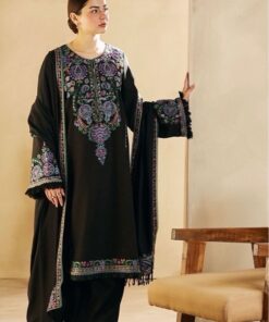Fine needlework and resham daman patch of Omal by Komal OM-112 winter dhanak Pakistani ladies collection