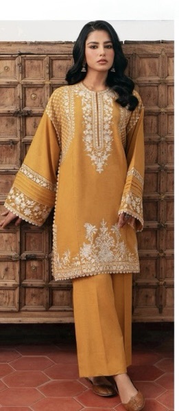 Authentic Teal Pakistani Sapphire Winter Dhanak 2PC Embroidered Wear featuring detailed border embroidery from Jalwa Store Winter Collection