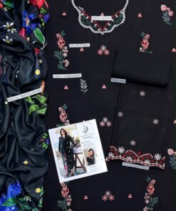 Fine needlework and resham daman patch of Pezwaan SK-709 winter dhanak Pakistani ladies collection