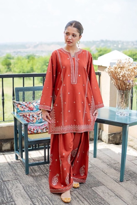 Chic Burgundy Unstitched Sapphire Winter Dhanak 2PC Embroidered Suit with premium winter insulation - Jalwa Store New Arrivals