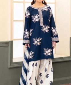 High definition fabric weave and sleeve embroidery of Sapphire SK-684 winter dhanak Pakistani ladies collection