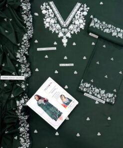 Overall model look of Afsanah SK-668 winter dhanak unstitched 3 piece winter suit at Jalwa Store