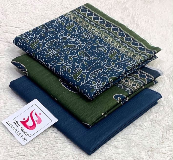 Stylish Ladies Khaddar Suit Ladies Fashion Pakistan
